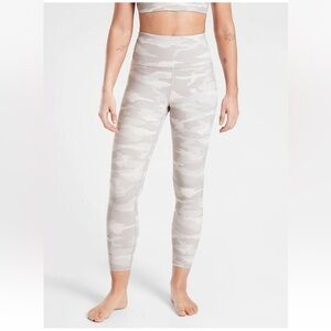 Athleta Elation Camo 7/8 Tight in Taupe 563650 Yoga Run Powervita Leggings XS